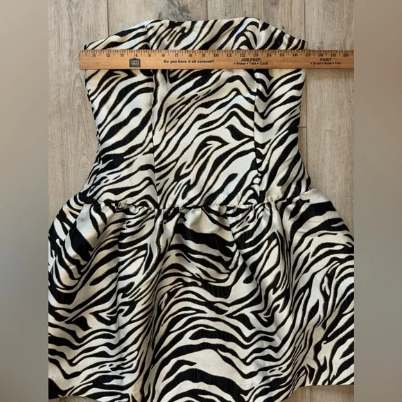 Lilly Pulitzer Akela Fit & Flare Strapless Zebra Jacquard Cocktail Dress Size 8 - Picture 5 of 11